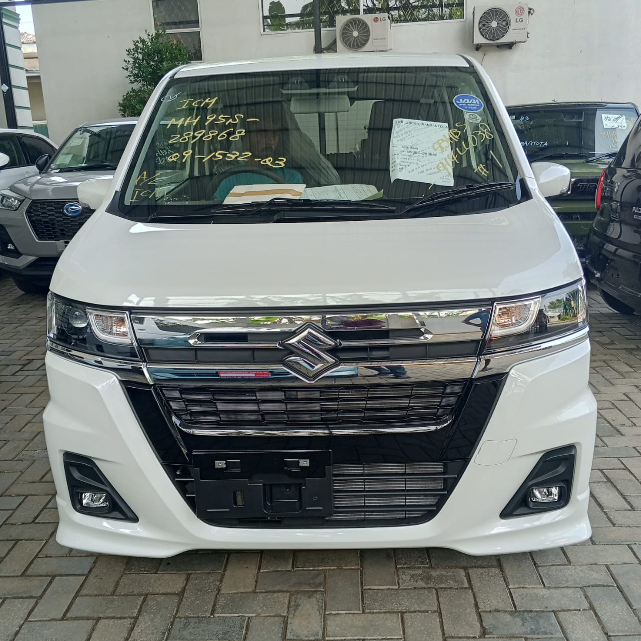 SUZUKI WAGON R CUSTOM Z HYBRID ZX