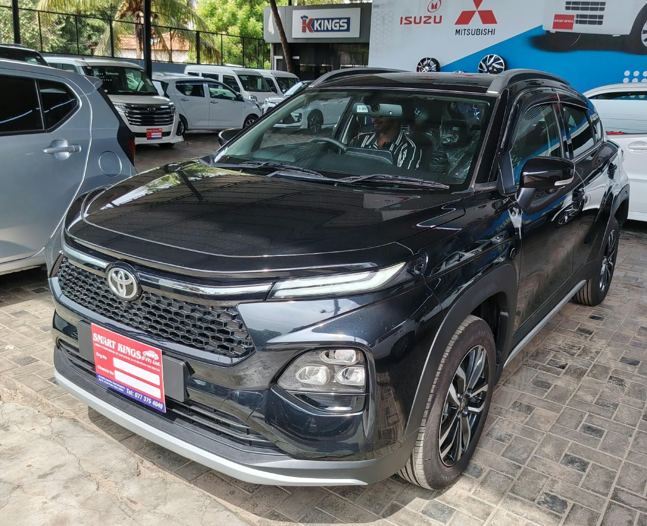 TOYOTA URBAN CRUISER TAISOR  V AT